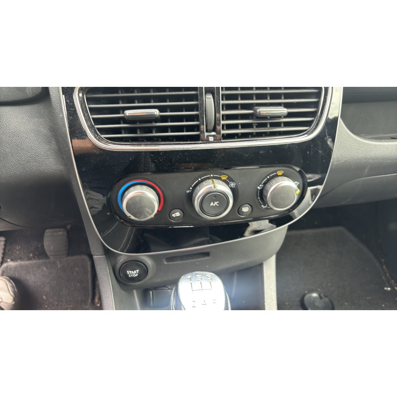 Trappe d'essence RENAULT CLIO 4 Photo n°20