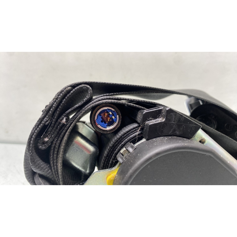 Pretensionneur de ceinture avant gauche RENAULT CLIO 4 Photo n°2