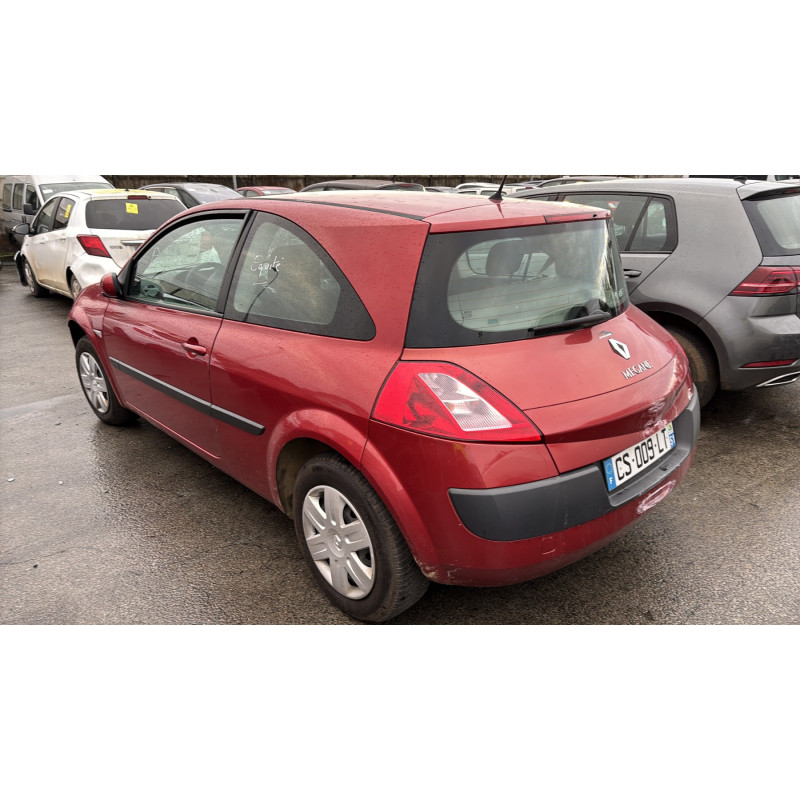 Vitre avant gauche RENAULT MEGANE 2 Photo n°8