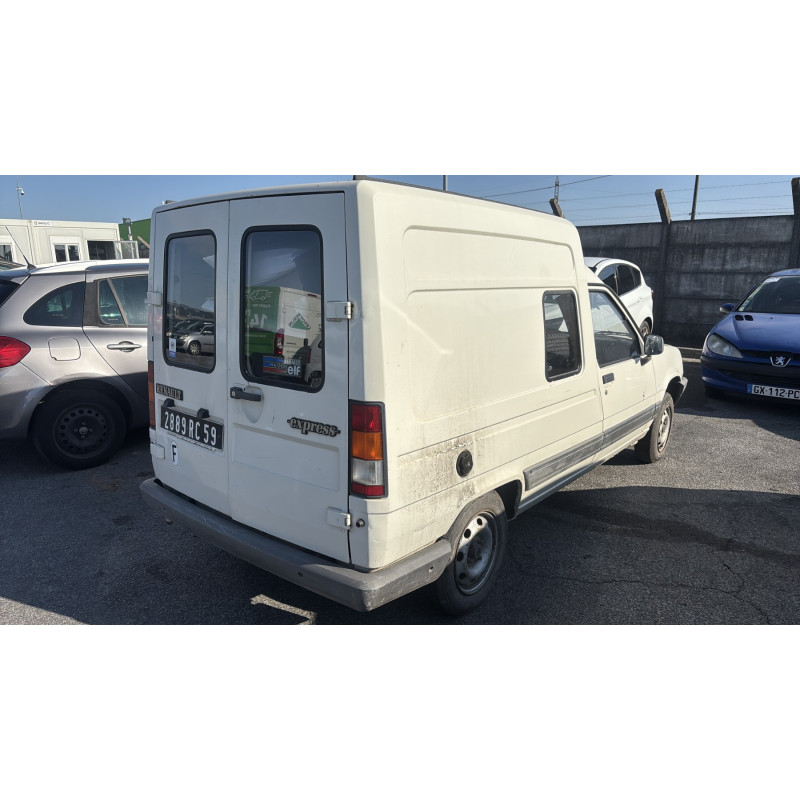 Vitre avant droit RENAULT EXPRESS Photo n°7