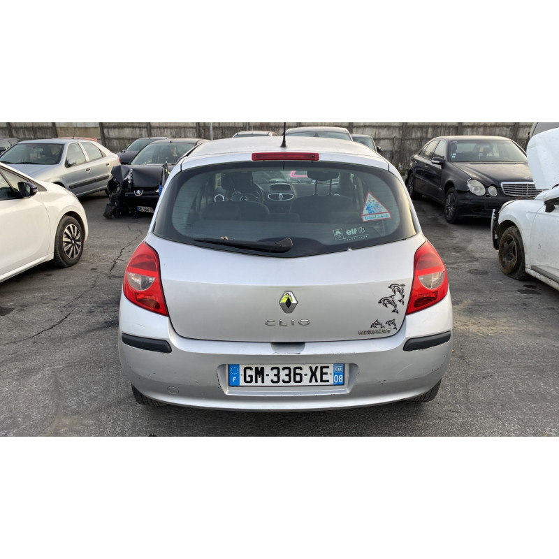Boitier UCH RENAULT CLIO 3 Photo n°10