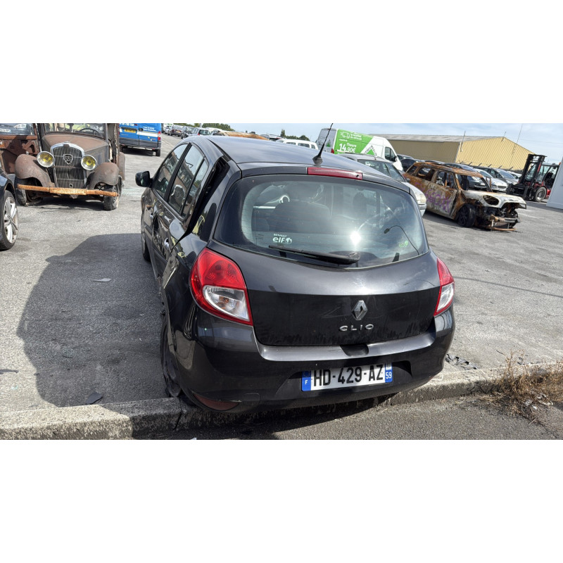 Trappe d'essence RENAULT CLIO 3 Photo n°8