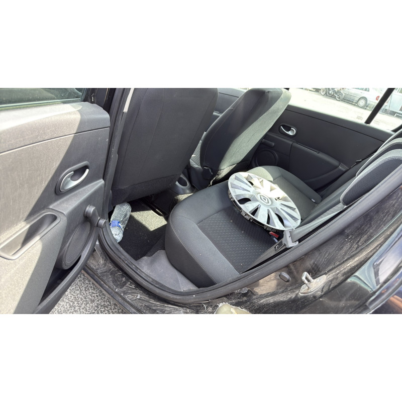 Boitier UCH RENAULT CLIO 3 Photo n°14