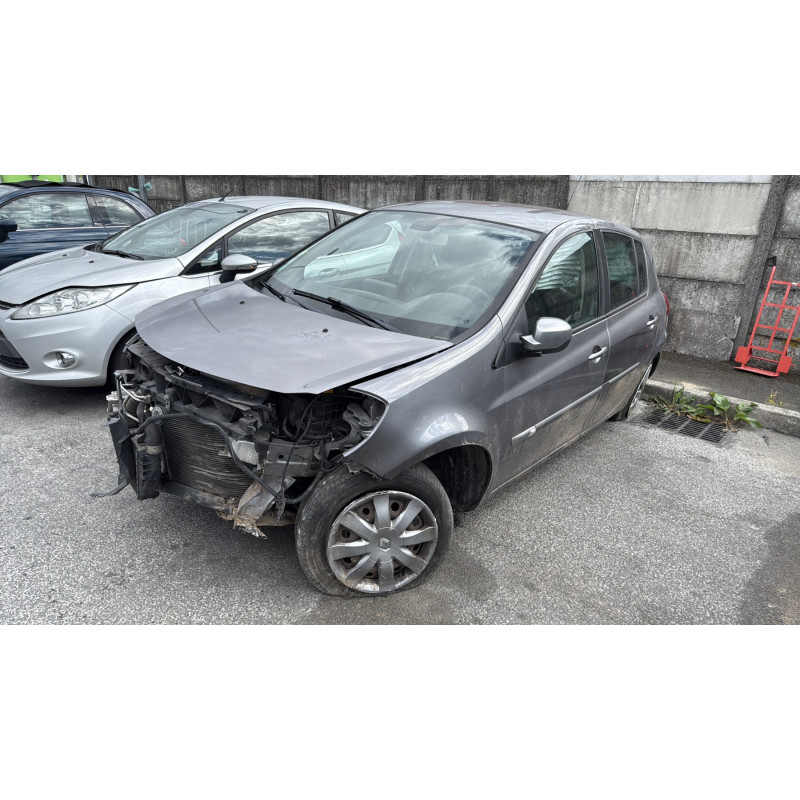 Moteur RENAULT CLIO 3 Photo n°5