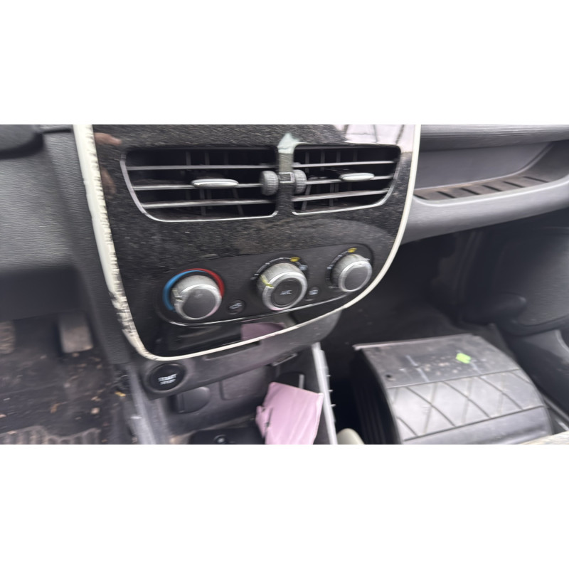 Air bag conducteur RENAULT CLIO 4 Photo n°20