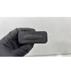 Bouton de coffre RENAULT CLIO 4 Photo n°1