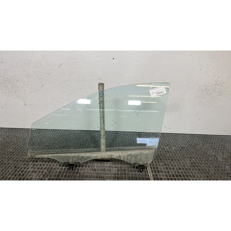 Vitre avant gauche HYUNDAI IX 35 Photo n°1