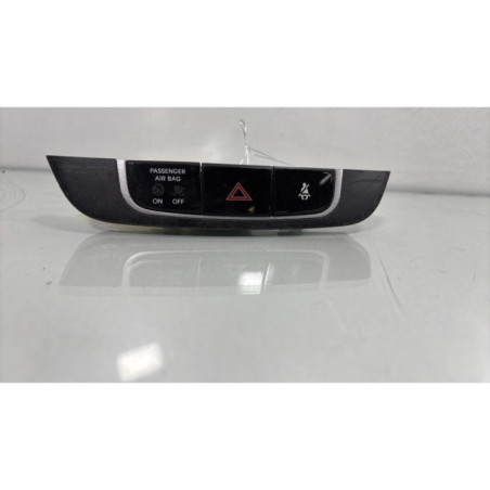 Bouton de warning HYUNDAI IX 35 Photo n°1