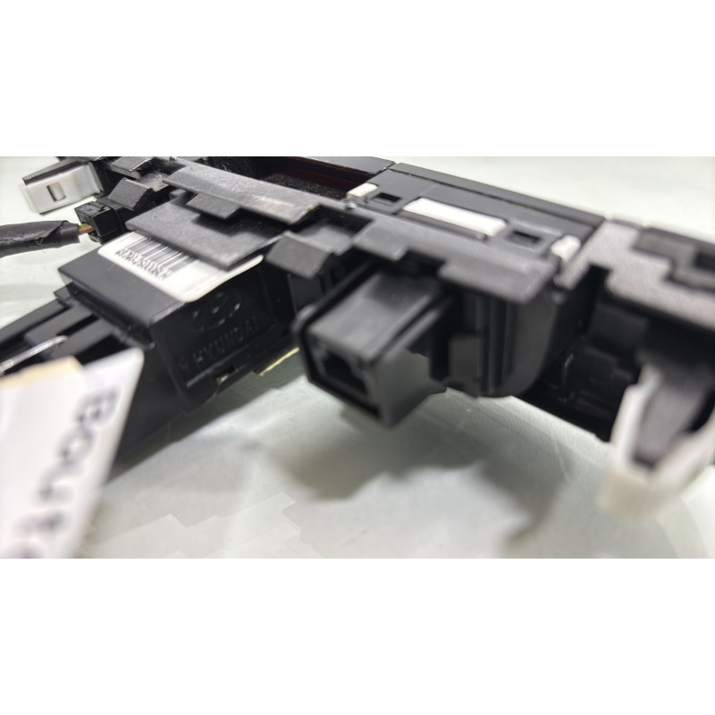 Bouton de warning HYUNDAI IX 35 Photo n°6