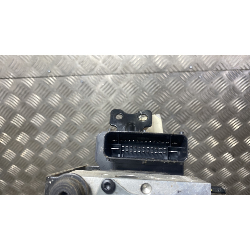 Bloc ABS (freins anti-blocage) HYUNDAI IX 35 Photo n°4