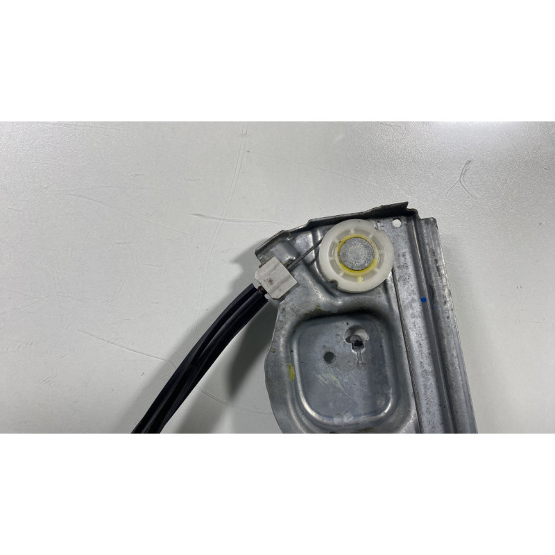 Leve vitre electrique avant droit PEUGEOT 1007 Photo n°4