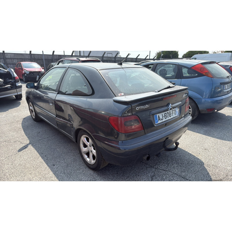 Bouton de warning CITROEN XSARA Photo n°8