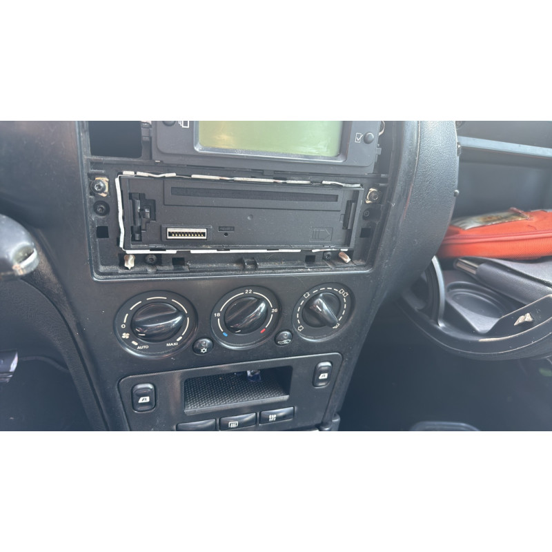 Bouton de warning CITROEN XSARA Photo n°20