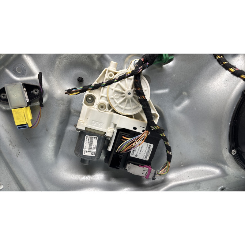 Leve vitre electrique avant gauche VOLKSWAGEN TIGUAN 1 Photo n°9