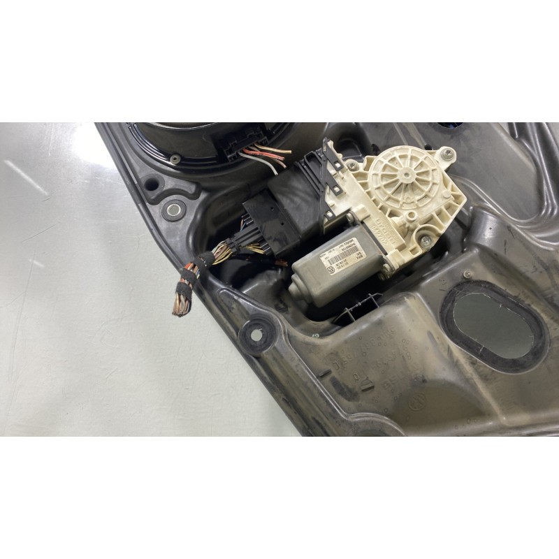Leve vitre electrique arriere gauche VOLKSWAGEN TIGUAN 1 Photo n°3