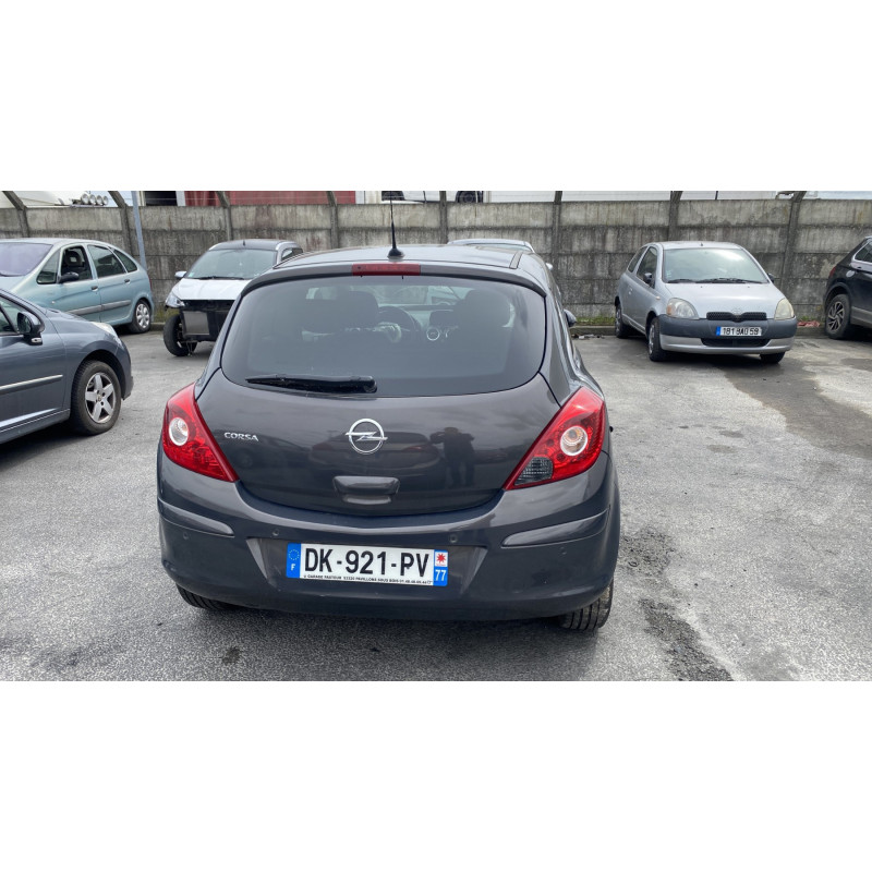 Compresseur clim OPEL CORSA D Photo n°8