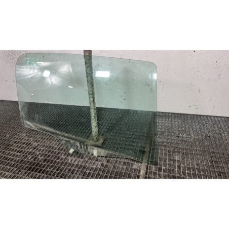 Vitre arriere droit PEUGEOT 307