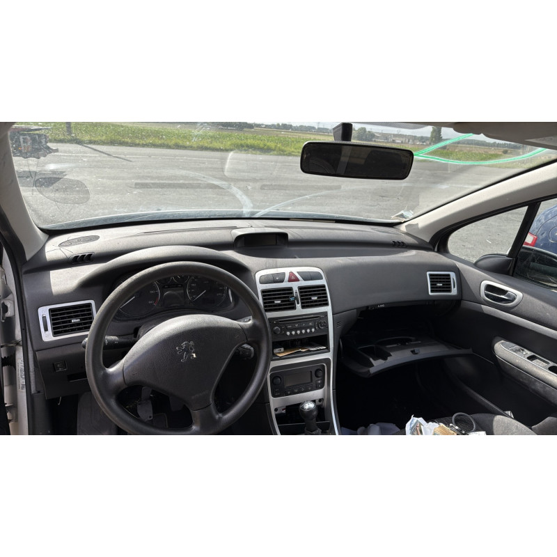 Vitre arriere droit PEUGEOT 307 Photo n°18