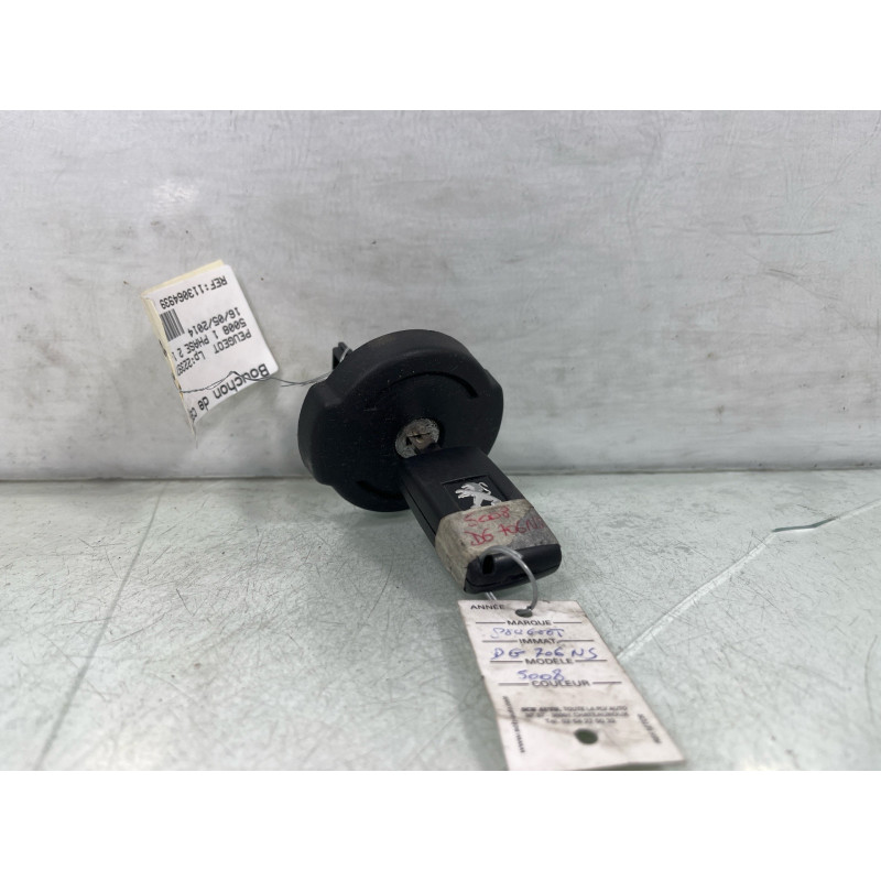 Bouchon de carburant PEUGEOT 5008 1 Photo n°3