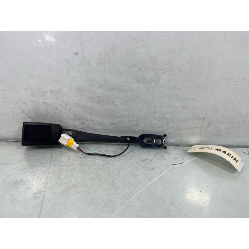 Attache ceinture avant gauche PEUGEOT 5008 1 Photo n°2