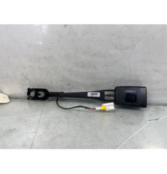 Attache ceinture avant gauche PEUGEOT 5008 1