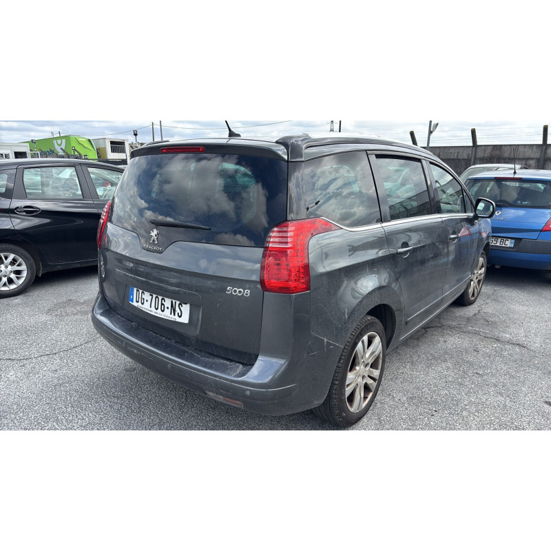 Attache ceinture avant gauche PEUGEOT 5008 1 Photo n°7