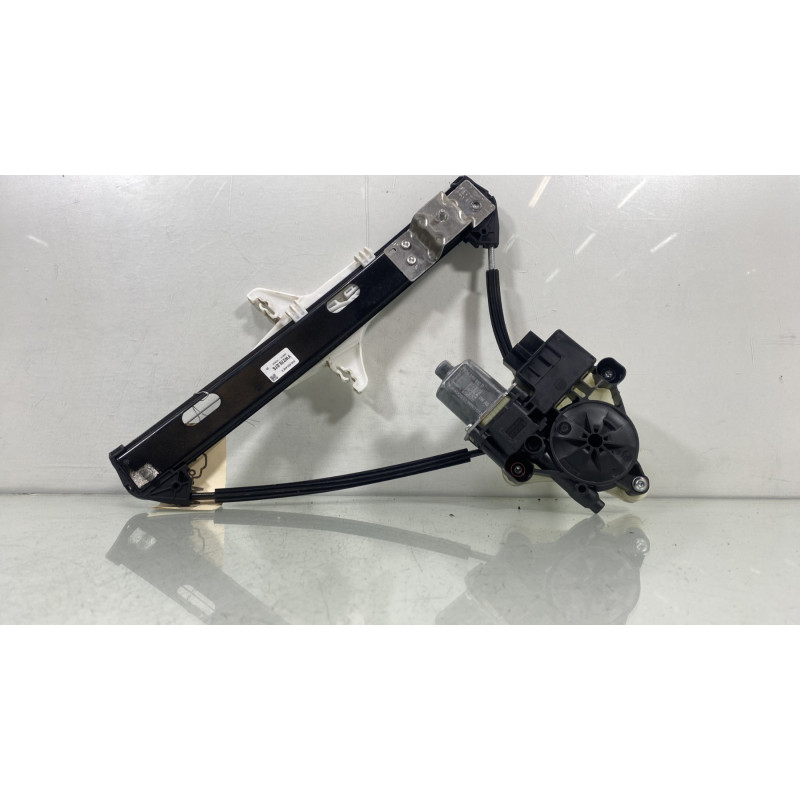 Leve vitre electrique arriere droit VOLKSWAGEN POLO 6 Photo n°1