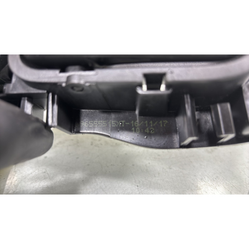 Poignee interieur arriere gauche PEUGEOT 208 1 Photo n°6