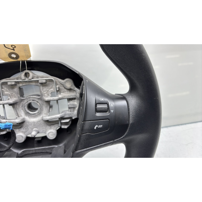 Volant PEUGEOT 208 1 Photo n°5