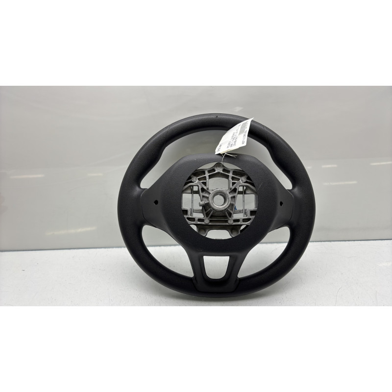 Volant PEUGEOT 208 1 Photo n°8