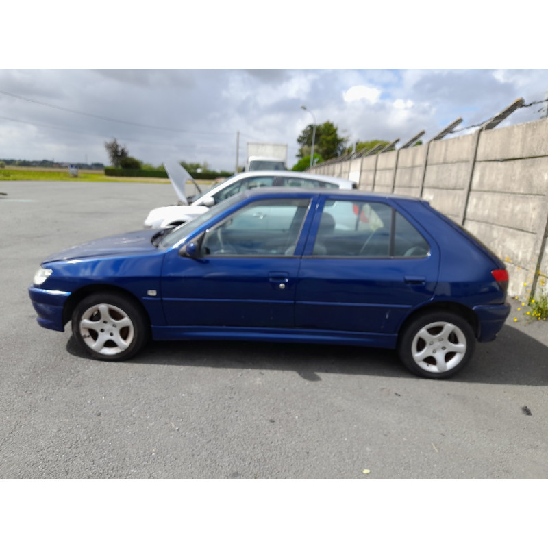 Aile avant gauche PEUGEOT 306 Photo n°12
