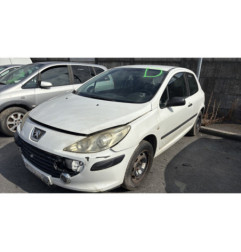 Vitre avant gauche PEUGEOT 307