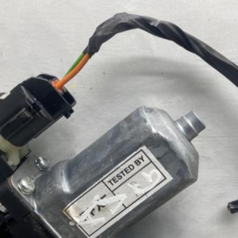 Leve vitre electrique avant gauche HYUNDAI I 20 1 Photo n°4