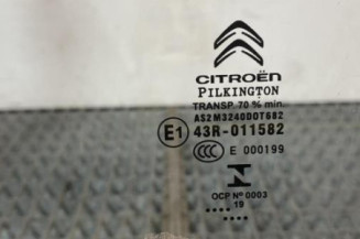 Vitre avant gauche CITROEN C4 CACTUS