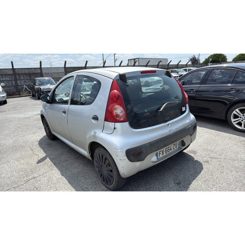Serrure avant gauche PEUGEOT 107 Photo n°8