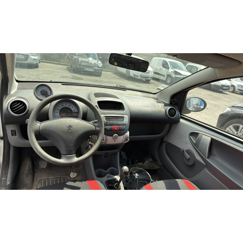 Serrure avant gauche PEUGEOT 107 Photo n°16