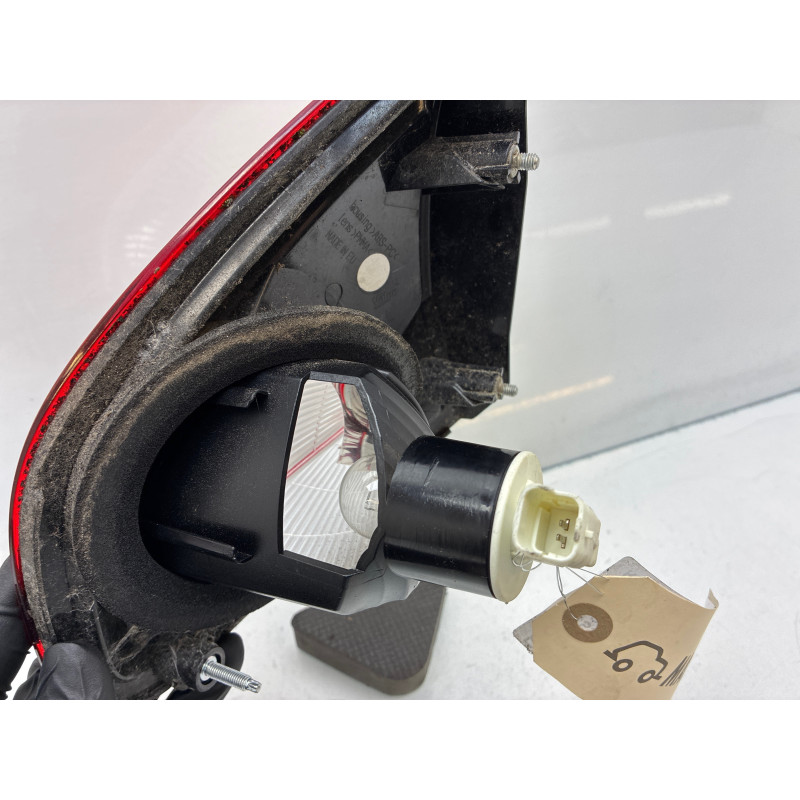 Feu arriere secondaire gauche (feux) NISSAN QASHQAI 1 Photo n°4