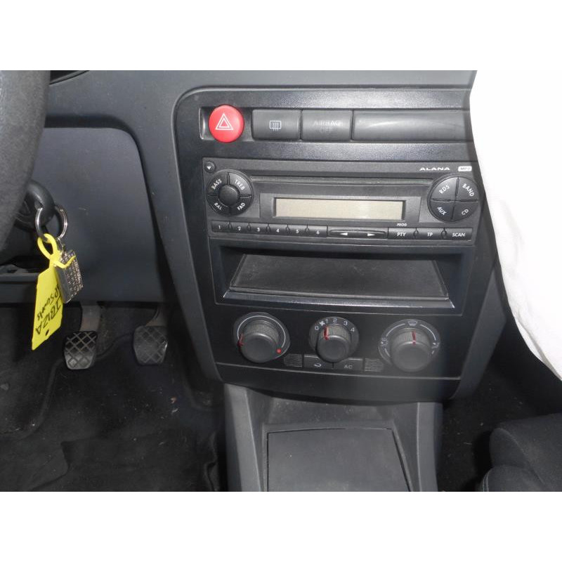 Retroviseur gauche SEAT IBIZA 3 Photo n°20