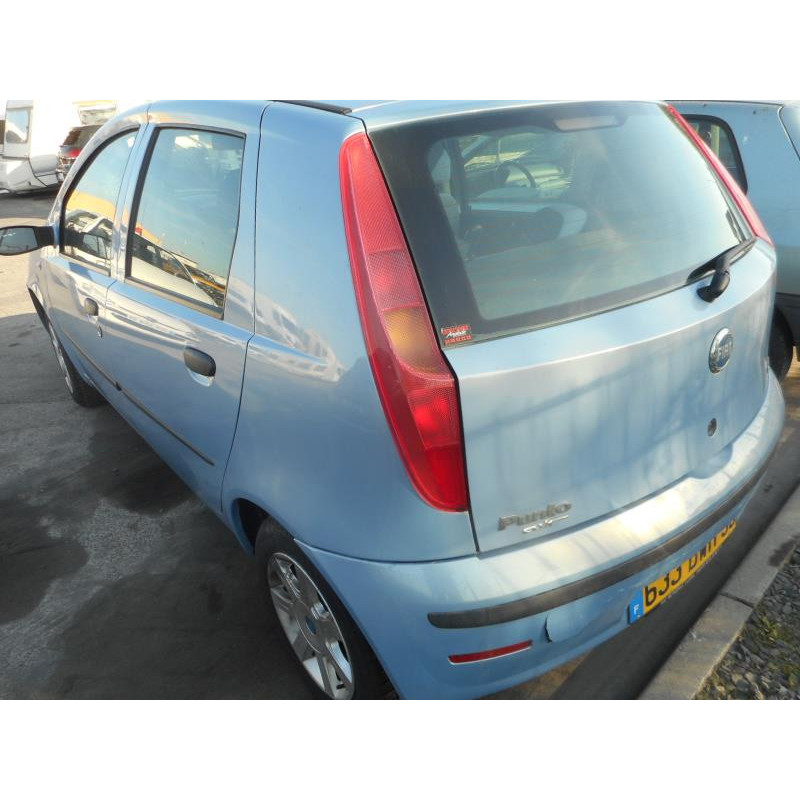 Retroviseur droit FIAT PUNTO 2 Photo n°17