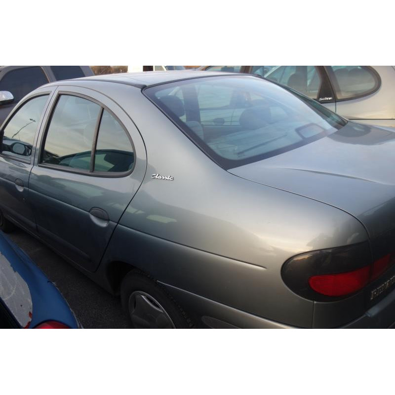 Retroviseur droit RENAULT MEGANE 1 Photo n°17