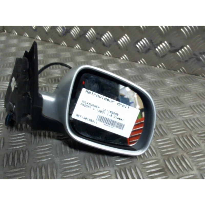 Retroviseur droit VOLKSWAGEN PASSAT 4 Photo n°7