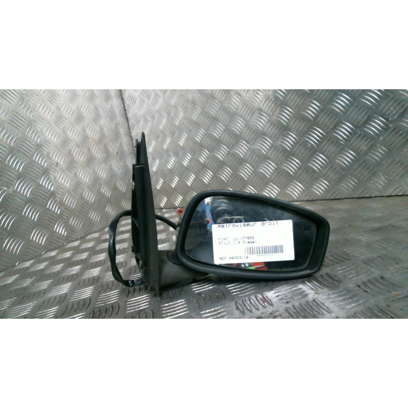 Retroviseur droit FIAT STILO Photo n°10