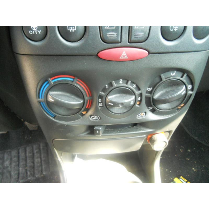 Retroviseur gauche FIAT PUNTO 2 Photo n°22