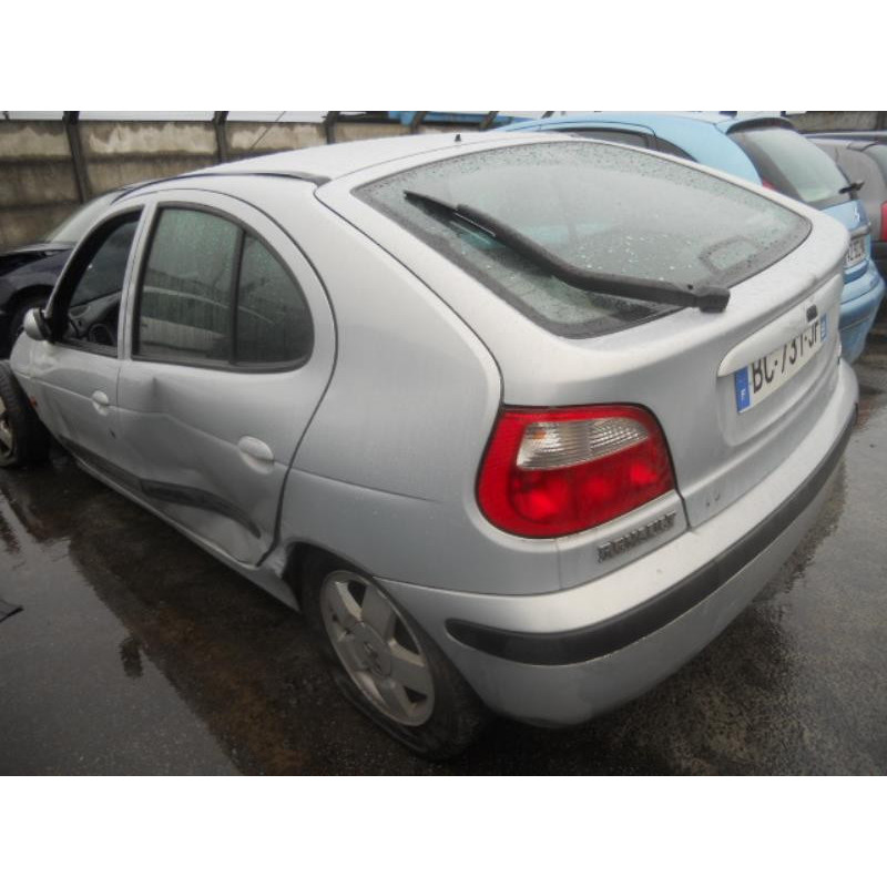 Retroviseur droit RENAULT MEGANE 1 Photo n°18