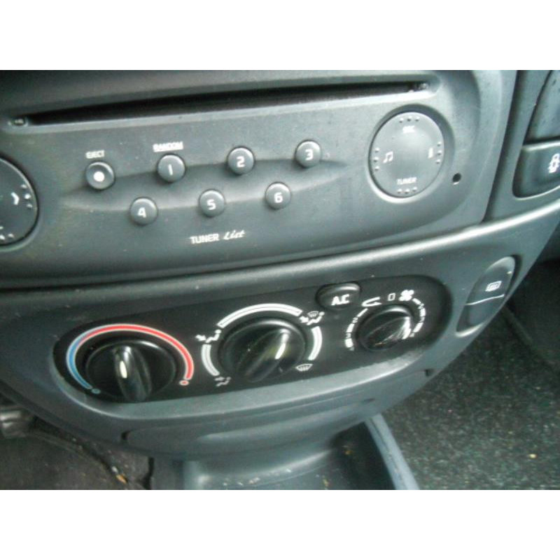 Retroviseur droit RENAULT MEGANE 1 Photo n°20
