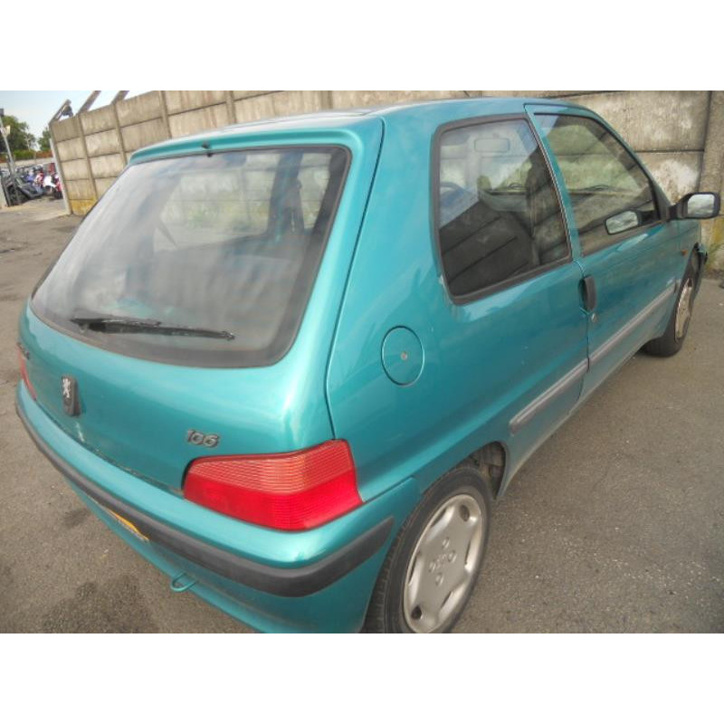 Moteur essuie glace arriere PEUGEOT 106 Photo n°14