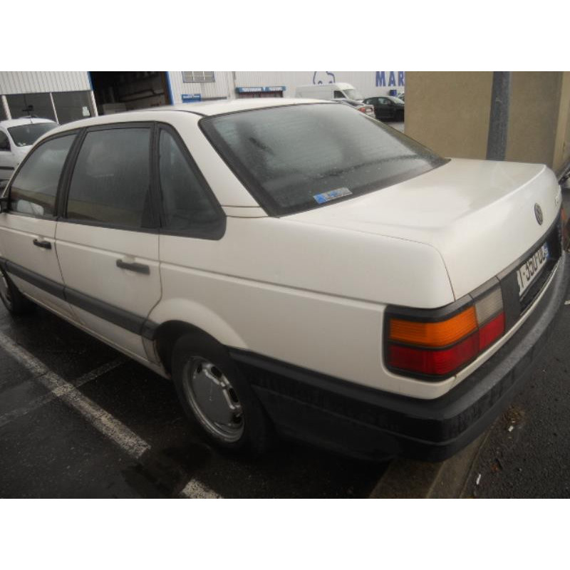 Retroviseur gauche VOLKSWAGEN PASSAT 3 Photo n°16