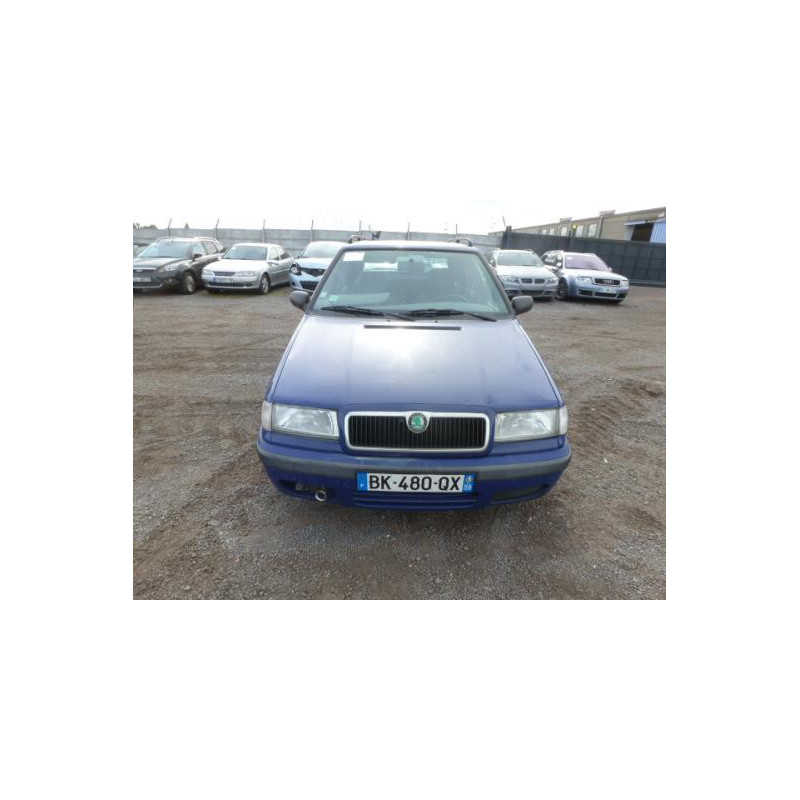 Retroviseur droit SKODA FELICIA Photo n°26
