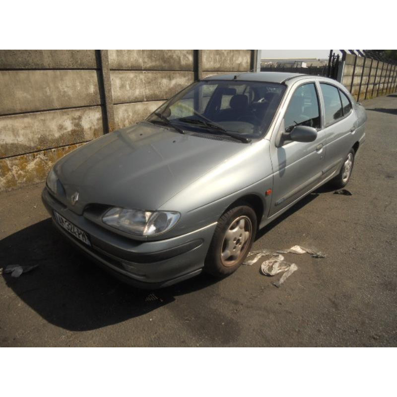 Retroviseur droit RENAULT MEGANE 1 Photo n°13