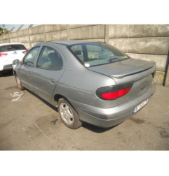 Retroviseur droit RENAULT MEGANE 1